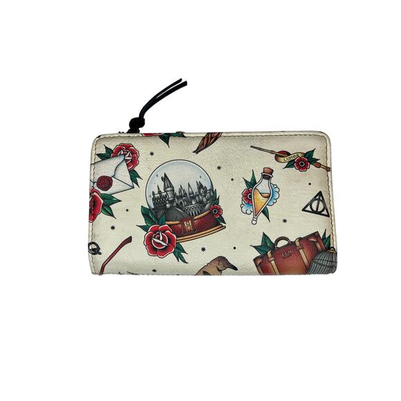 Loungefly Harry Potter Wallet - Picture 2 of 4